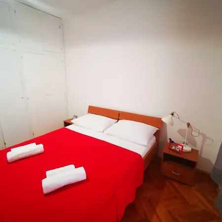 Apartman Lazic2 * Sreser
